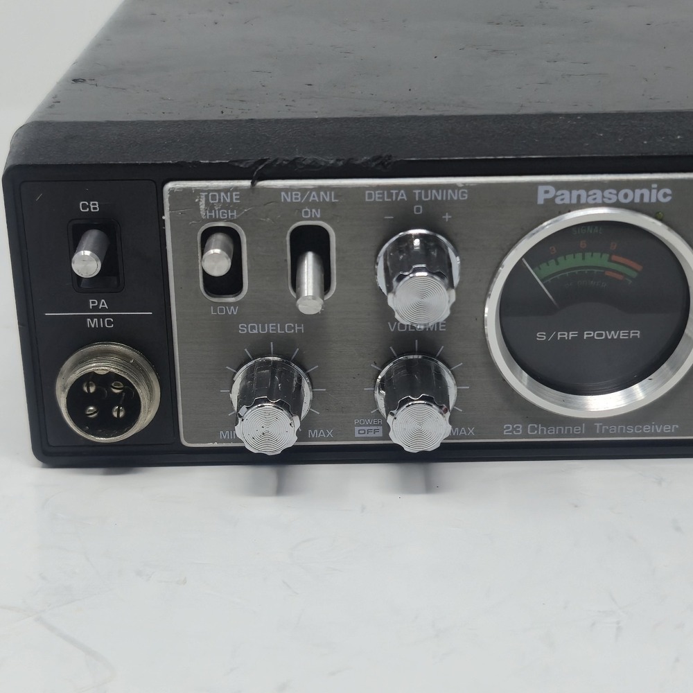 Vintage Panasonic RJ-3200 23 Channel CB Radio Transceiver POWERS ON - Picture 2 of 11